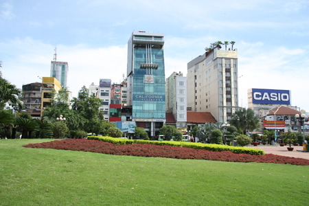 The landscape of Saigon: Các tòa nhà hiện đại ở trung tâm thành phố Hồ Chí Minh, Việt Nam - 29.07.2014 biên tập