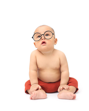 かわいい赤ちゃんの大きなメガネ 白い背景で隔離赤いパンツ の写真素材 画像素材 Image かわいい赤ちゃんの大きなメガネ 白い背景で隔離赤いパンツ の写真素材 画像素材 Image