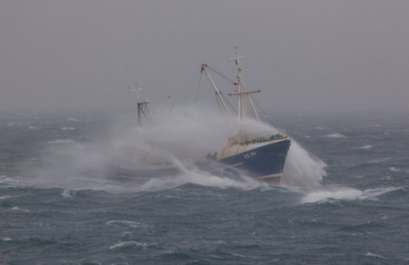 Islande Novembre 14 11 Bateau De Peche Islandaise Happasaell Ke 94 En Mer Lourde Banque D Images Et Photos Libres De Droits Image