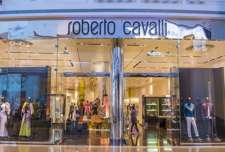 ラスベガス 11 月 24 日 16 年 11 月 24 日にラスベガスのストリップのグッチの店の外観 グッチはイタリアのファッションと小売り業と革製品ブランド店では世界中で の写真素材 画像素材 Image