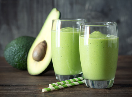 banana: Bơ Smoothie, Made với Fresh Quả bơ sữa Sữa Non.
