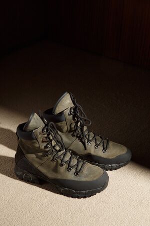 custom hiking boots