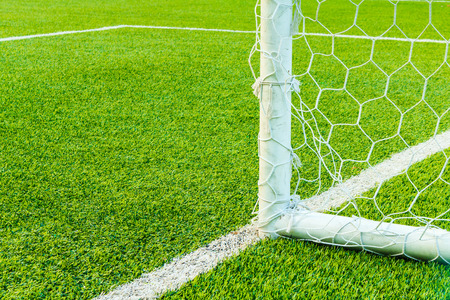 フィールドの人工芝でサッカー ゴール ライン の写真素材 画像素材 Image