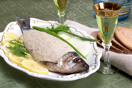 伝統的なアシュケナージ系ユダヤ料理製骨なしみじん切りニシン ゆで卵 玉ねぎ 食事マットやパン粉と混合 の写真素材 画像素材 Image 伝統的なアシュケナージ系ユダヤ料理製骨なしみじん切りニシン ゆで卵 玉ねぎ 食事マットやパン粉と混合 の写真素材 画像素材 Image