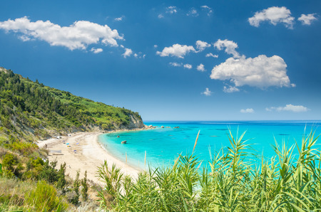 オリジナルファッションブランド ビーチ レフカダ島 ギリシャ ギリシャのレフカダ島の美しいターコイズ ブルーの海 の写真素材 画像素材 Image