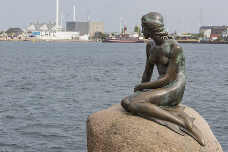 青緑色のブロンズ製女性像マーメイド人魚 約70cm 青緑色のブロンズ製女性像マーメイド人魚 約70cm 青緑色のブロンズ製