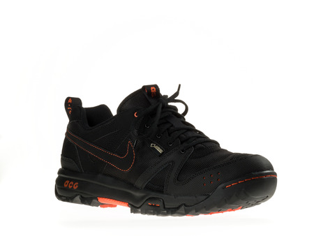Istanbul, Turkije 5 Februari 2014 New Nike Wandelschoenen Istanbul, Turkije 5 Februari 2014 New Nike Wandelschoenen