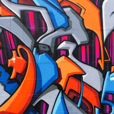 Athen Griechenland 20 Juli 2018 Graffiti Street Art An Den Wanden Von Gebauden In Athen Die Ganze Stadt Ist Mit Kreativen Wandkunstwerken Bedeckt Lizenzfreie Fotos Bilder Und Stock Fotografie Image 121225203