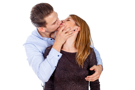 プリクラ アクセサリー分離背景上でポーズをとって幸せなカップルの画像 の写真素材 画像素材 Image