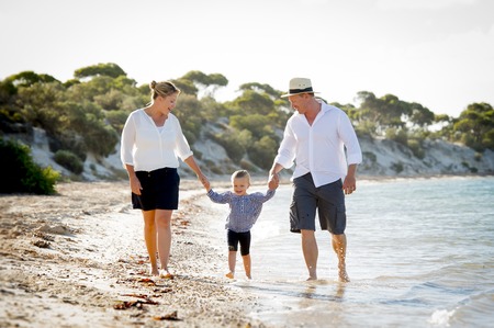 mom-and-young-daughter-nude-beach