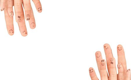 あなたのテキストは 白い背景で隔離のためのスペースで 指笑顔 の写真素材 画像素材 Image