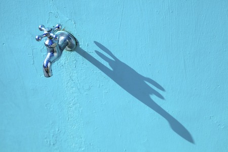 学校の水道の蛇口 の写真素材 画像素材 Image