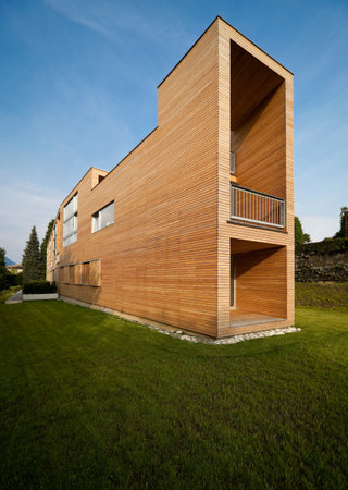 Modernes Haus In Holz Lizenzfreie Fotos Bilder Und Stock Fotografie Image 33997480