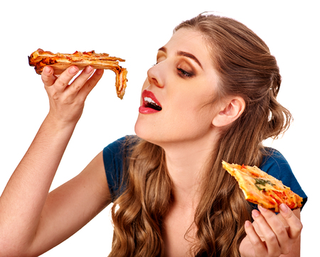 La pizza en cono no es chatarra, es para comerla caminando La pizza en cono no es chatarra, es para comerla caminando