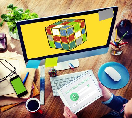 パズル キューブ ゲーム キューブ形の知性の概念 の写真素材 画像素材 Image