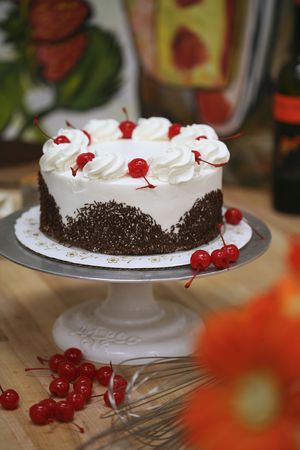 Gateau D Anniversaire Sans Bougies Banque D Images Et Photos Libres De Droits Image
