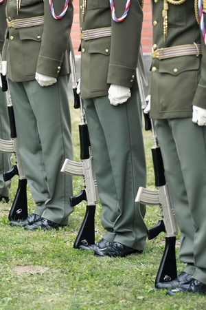 最新発見 チェコ軍の制服のお祭りで兵士の行の写真素材・画像素材 Image 個人装備