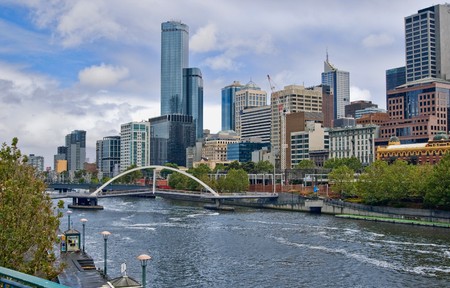 3953525-yarra-river-in-the-