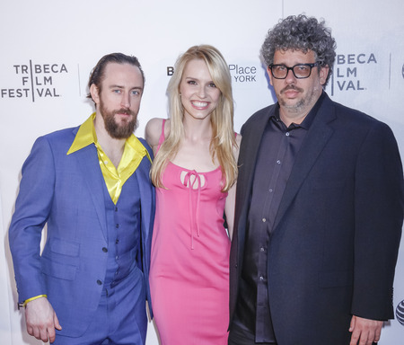 ニューヨーク ニューヨーク アメリカ合衆国 15 年 4 月 19 日 L R 俳優 Phil バーク 国政広報処 Crovatin 脚本 監督ニール ラビュート出席汚れた週末の世界初演物語リーガル バッテリー パーク 11 マンハッタンで 15年トライベッカ映画祭 の写真素材 ニューヨーク ニューヨーク アメリカ合衆国 15 年 4 月 19 日 L R 俳優 Phil バーク 国政広報処 Crovatin 脚本 監督ニール ラビュート出席汚れた週末の世界初演物語リーガル バッテリー パーク 11 マンハッタンで 15年トライベッカ映画祭 の写真素材