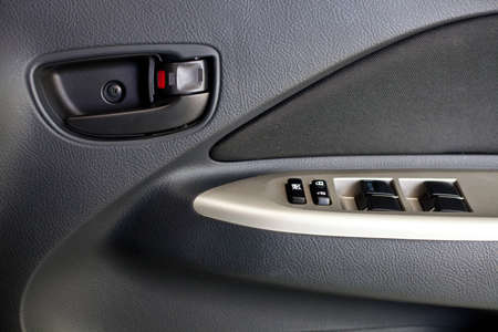 車 自動車部品の中ドア車のドア ハンドル サブアセンブリ の写真素材 画像素材 Image 車 自動車部品の中ドア車のドア ハンドル サブアセンブリ の写真素材 画像素材 Image