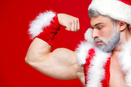 Junger Nackter Mann In Nikolausmutze Lizenzfreie Fotos Bilder Und Stock Fotografie Image 89855133