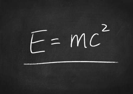 66959100-einstein-formule-e-=-mc2.jpg