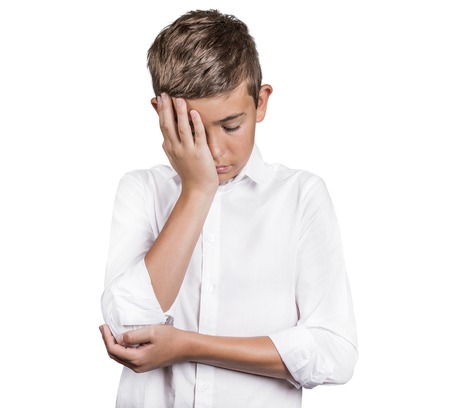 クローズ アップの肖像画の非常に悲しい 落ち込んでいる 白い背景で隔離の手で彼の顔を休むだけで 失望した若者ティーンエイ ジャー 負の感情 表情 感情体の言語 の写真素材 画像素材 Image クローズ アップの肖像画の非常に悲しい 落ち込んでいる 白い背景で隔離の手で彼の顔を休むだけで 失望した若者ティーンエイ ジャー 負の感情 表情 感情体の言語 の写真素材 画像素材 Image