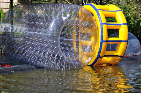 スーパー ボール 水のゲーム の写真素材 画像素材 Image