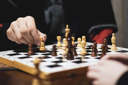Alte Menschen, Die Schach Spielen Stockbild - Bild von konkurrent