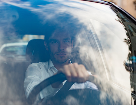 彼の車を運転の男のポートレート の写真素材 画像素材 Image 彼の車を運転の男のポートレート の写真素材 画像素材 Image
