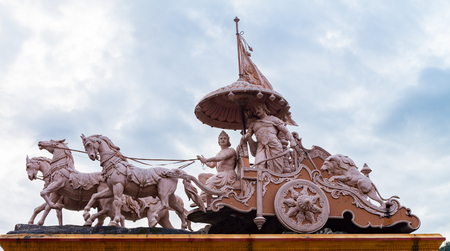 Sculpture of hindu god krishna and arjuna at rishikesh uttarakhand india Reklamní fotografie