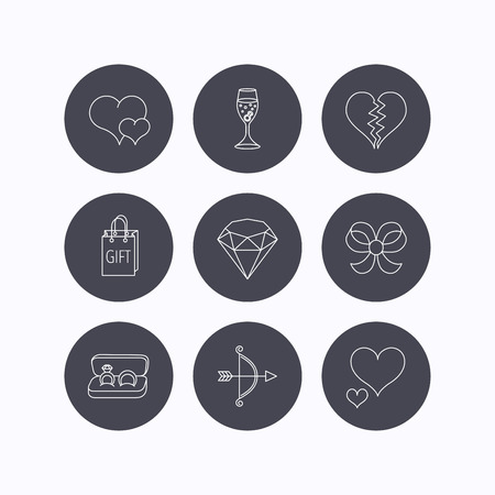 愛の心 ギフト用の箱および結婚指輪アイコン 壊れた心と婚約華麗な線形標識 バレンタイン恋愛矢印 ゲイとレズビアン フラット ライン アイコン 白い背景の上の丸ボタンでフラット アイコン ベクトルのイラスト素材 ベクタ Image 愛の心 ギフト用の箱および結婚指輪アイコン 壊れた心と婚約華麗な線形標識 バレンタイン恋愛矢印 ゲイとレズビアン フラット ライン アイコン 白い背景の上の丸ボタンでフラット アイコン ベクトルのイラスト素材 ベクタ Image