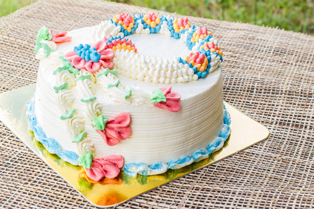 Magnifique Gateau D Anniversaire Gateau De Massepain Pour Femme Chaussures Sac Couronne Banque D Images Et Photos Libres De Droits Image Magnifique Gateau D Anniversaire Gateau De Massepain Pour Femme Chaussures Sac Couronne Banque D Images Et Photos Libres De Droits Image
