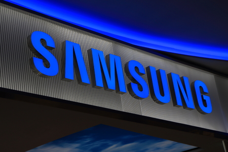 logo samsung: Melbourne Úc - 13 tháng 12 2014: điện tử Samsung của Hàn Quốc biên tập