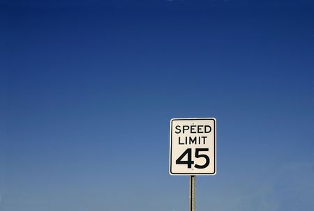 アメリカ、45 マイルの速度制限で使用される道路標識。の写真素材