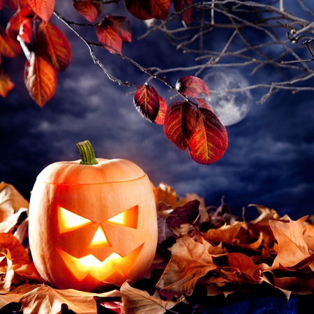 Moonlight lanterns: halloween đèn bí ngô trong các đám mây trên bầu trời đêm ánh trăng Kho ảnh