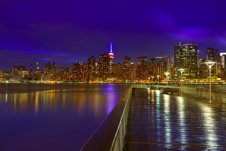 東川ニューヨーク アメリカから雨夕日夕暮れのニューヨークのスカイライン の写真素材 画像素材 Image 東川ニューヨーク アメリカから雨夕日夕暮れのニューヨークのスカイライン の写真素材 画像素材 Image