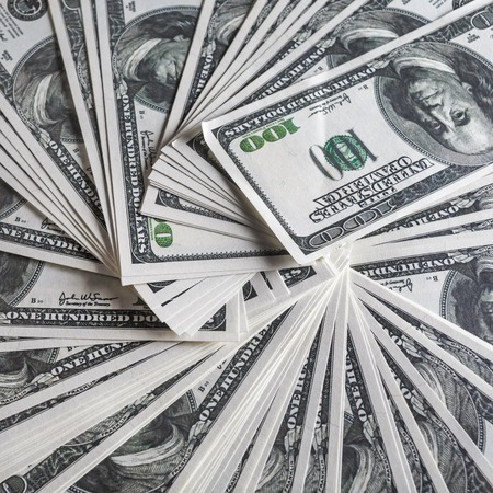 Immagini Stock - Sfondo Da Una Varietà Di Banconote Da Cento Dollari. Molti Soldi. Dollari Sfondo. Denaro Falso. Image 57735373.