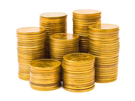 Gold coin: Đống tiền xu bị cô lập trên nền trắng