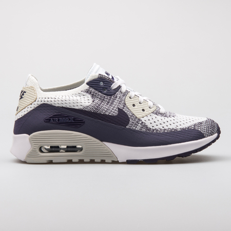 air max 90 flyknit white