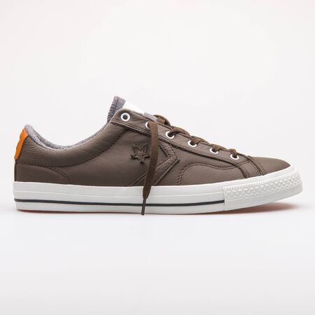 converse star player brown