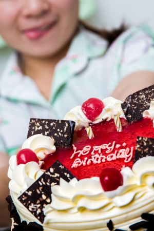 Pres Le Mot Joyeux Anniversaire Sur Le Gateau Banque D Images Et Photos Libres De Droits Image Pres Le Mot Joyeux Anniversaire Sur Le Gateau Banque D Images Et Photos Libres De Droits Image