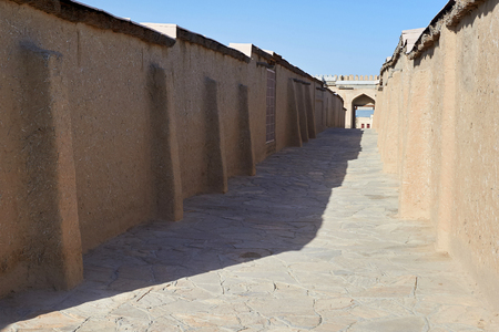 トルキスタン市の種類 トルキスタンは南カザフスタン地域のカザフスタン シルダリヤ川に近い都市です の写真素材 画像素材 Image トルキスタン市の種類 トルキスタンは南カザフスタン地域のカザフスタン シルダリヤ川に近い都市です の写真素材 画像素材 Image