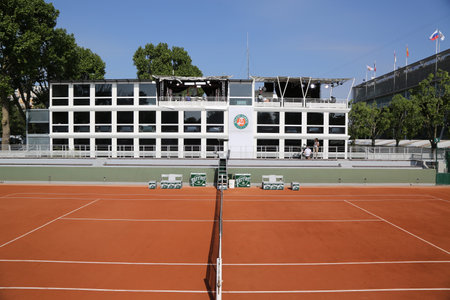 パリ フランスのパリ フランス 15 年 5 月 29 日 Roland Garros 15 中ル スタッド ローラン ギャロスでリップ Chatrier 一致します の写真素材 画像素材 Image パリ フランスのパリ フランス 15 年 5 月 29 日 Roland Garros 15 中ル スタッド ローラン ギャロスでリップ Chatrier 一致します の写真素材 画像素材 Image