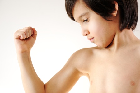 速攻腕痩せ！ 二の腕と脇の贅肉を確実に細くする方法【簡単激